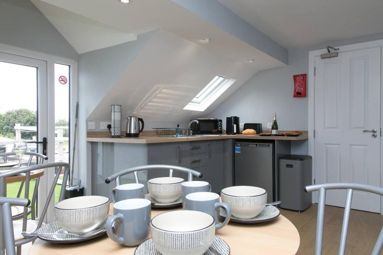 Pass The Keys Modern En-Suite Room In Country Pubrestaurant 2 Llanddona Exterior photo